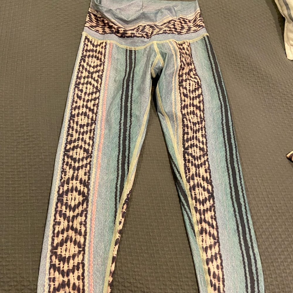 Teeki leggings “Border Towns”